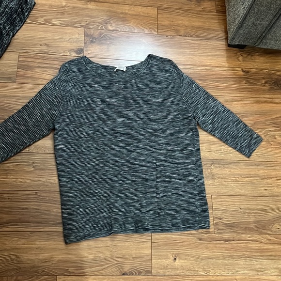 ARITZIA BUNDLE 12 ITEMS - Picture 12 of 13